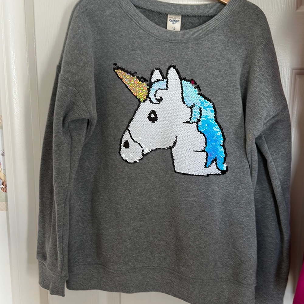 Sweatshirt